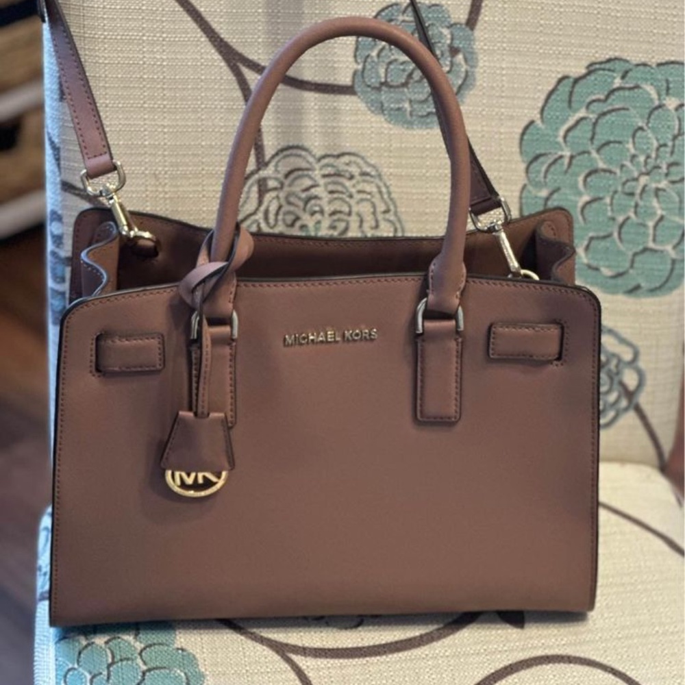 Michael Kors tote dusty pink